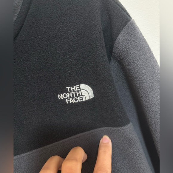 The North Face fleece sweater - Picture 3 of 6